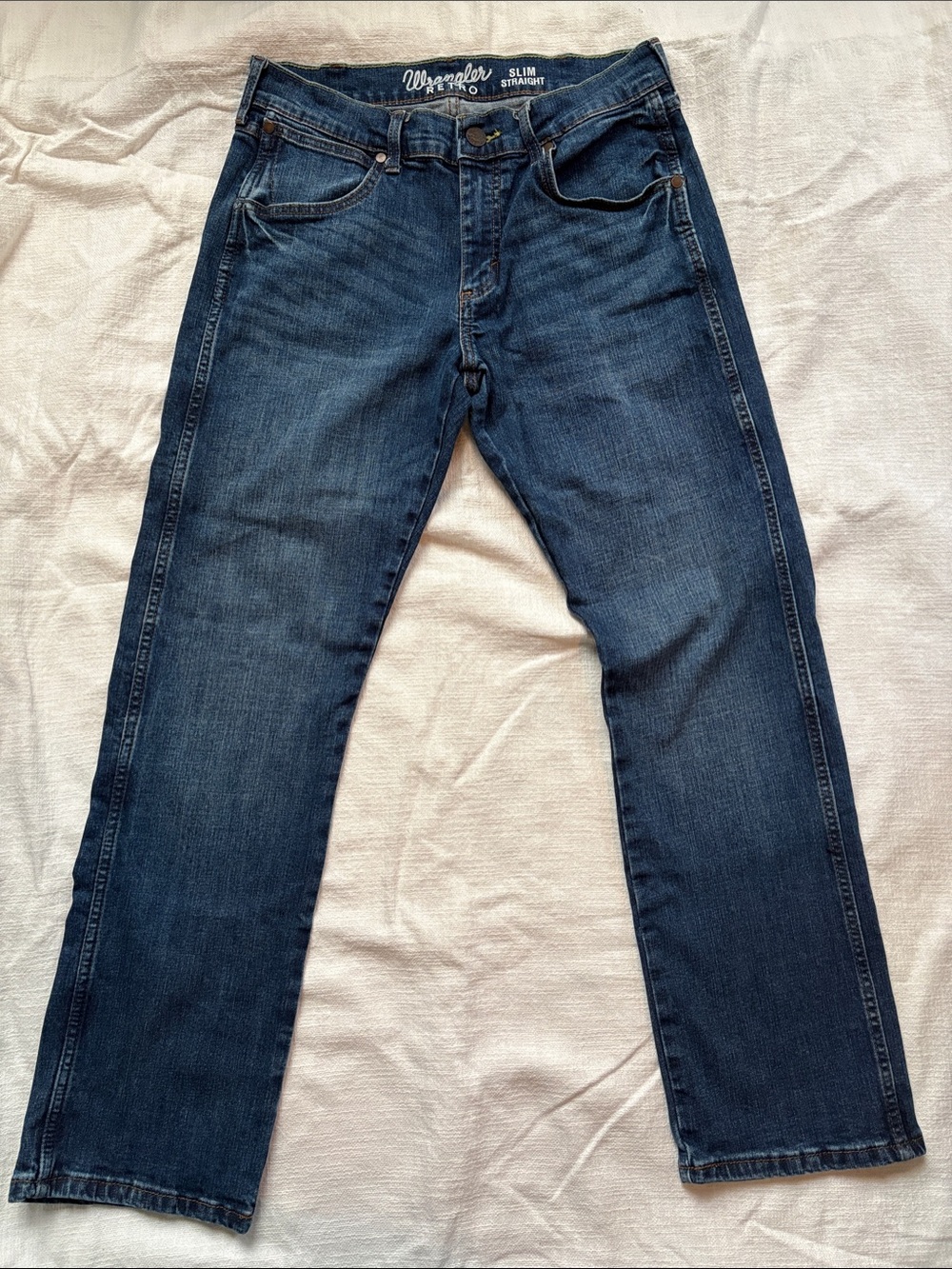 Wrangler Slim Straight Men's Jeans in Indigo Blue
